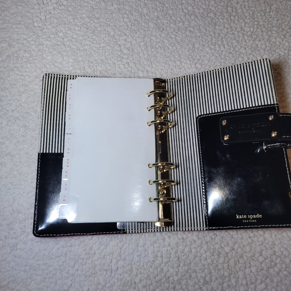 *SOLD*Kate Spade Agenda/Planner - Picture 6 of 16